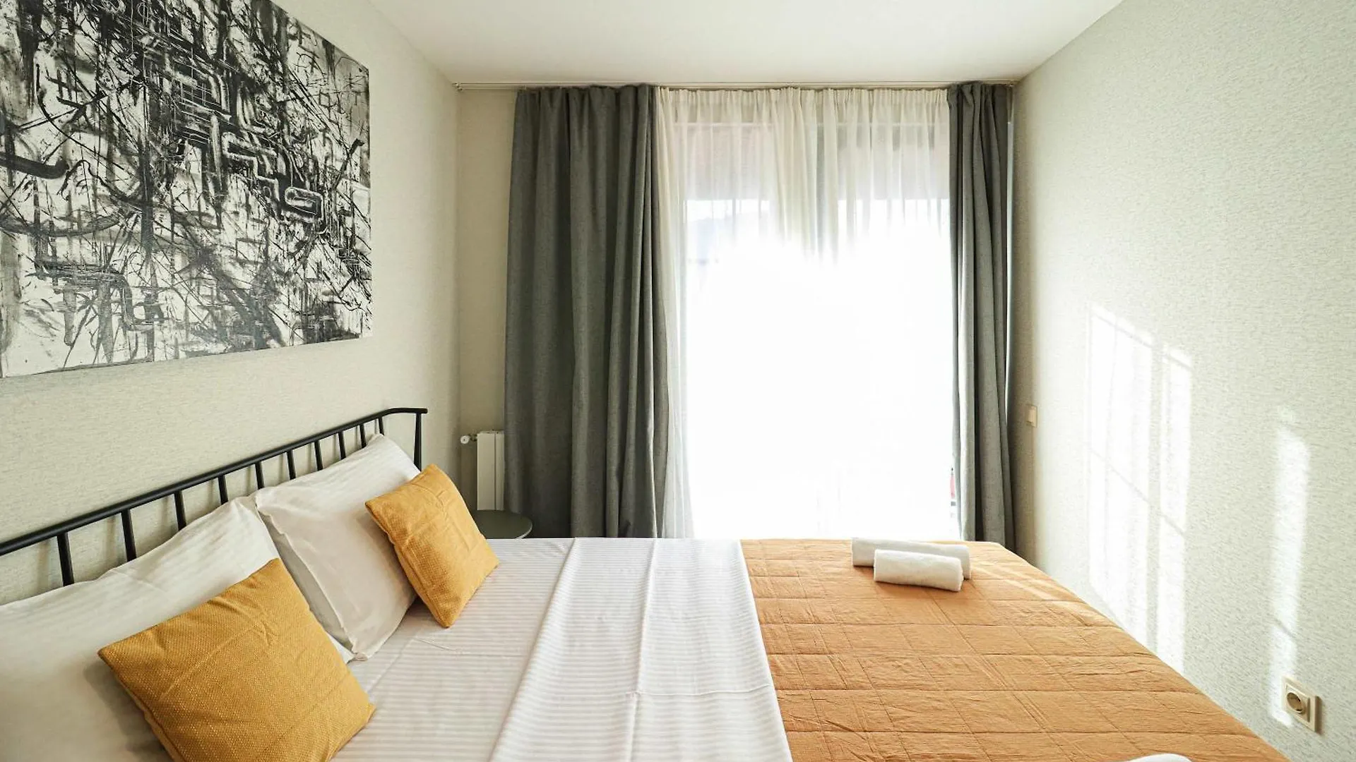 Wonderful City Views - 1Br Apt By Wehost Tbilisi